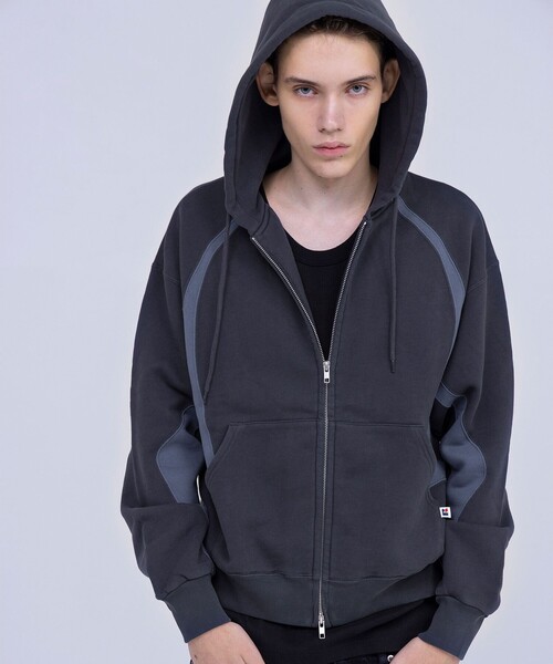 NVRFRGT（ネヴァーフォーゲット） パーカー 「Russell Athletic