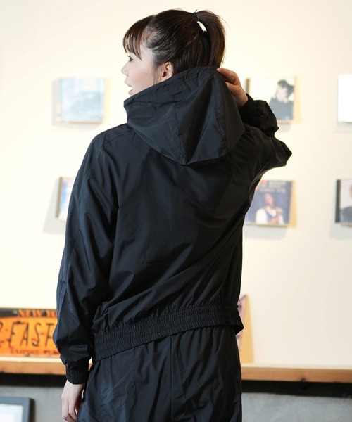 NIKE（ナイキ） ブルゾン ジャンバー ジップアップ 薄手ジャケット