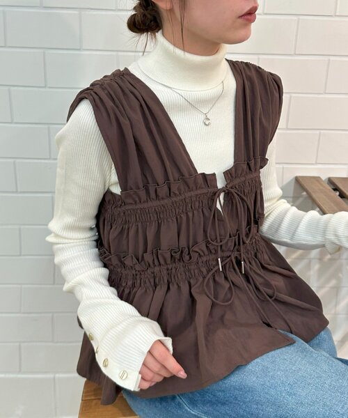 Discoat（ディスコート） ブラウス シャツ 「umm.」ギャザーリボン使い