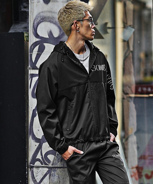 joker（ジョーカー） セットアップ ストレッチ布帛メタルプリント