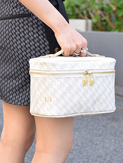 レザレクション(Resurrection) カートバッグ | レディースゴルフウェア