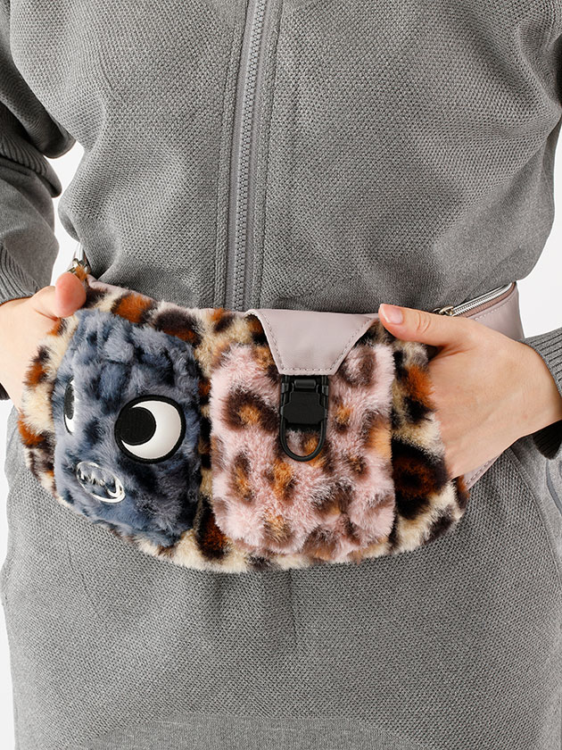 エムユースポーツ チャーミングなUmoキャラEYESウエストポーチ