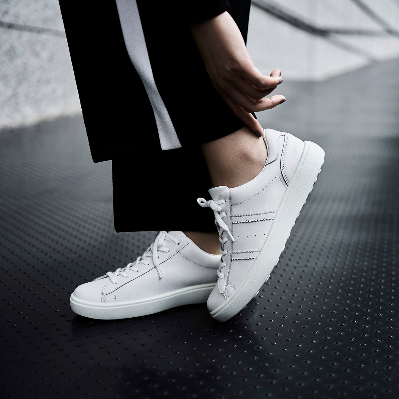 アキレス・ソルボ N 511 白｜ミニマル レザースニーカー