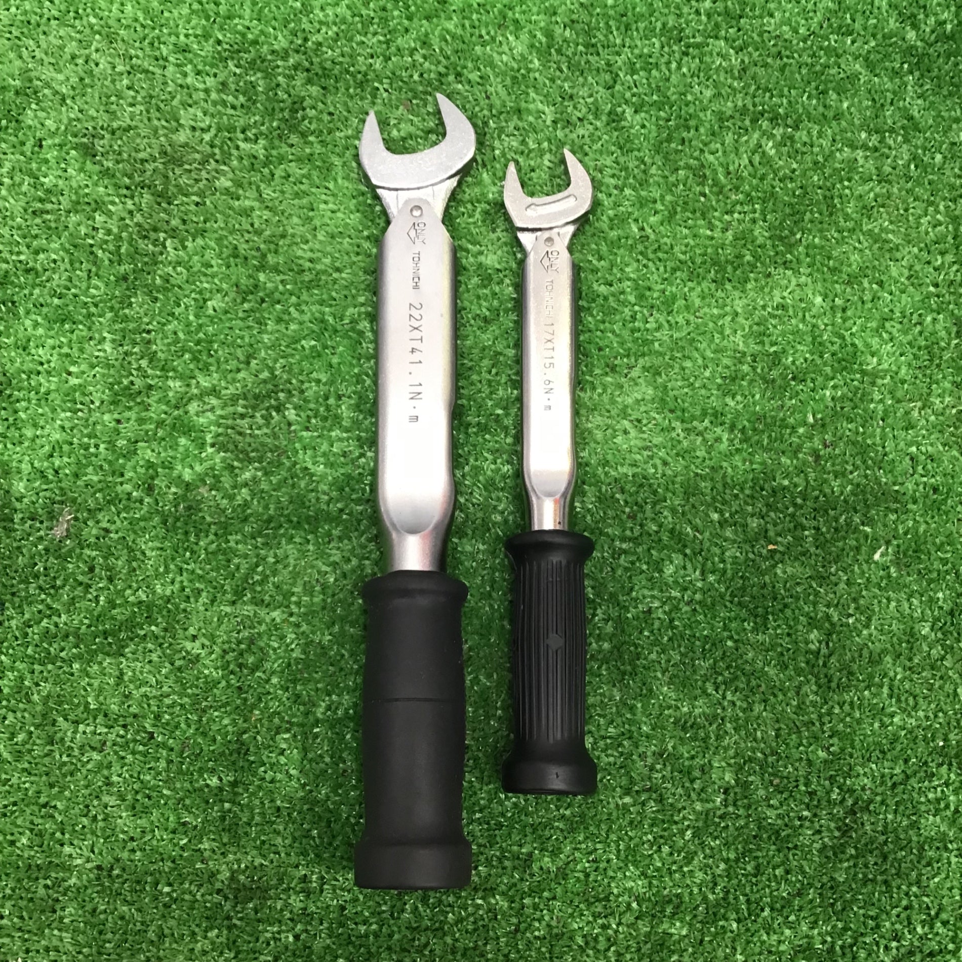 TOHNICH トルクレンチ 17XT15.6N 22XT41.1N・m 2本セット【草加店