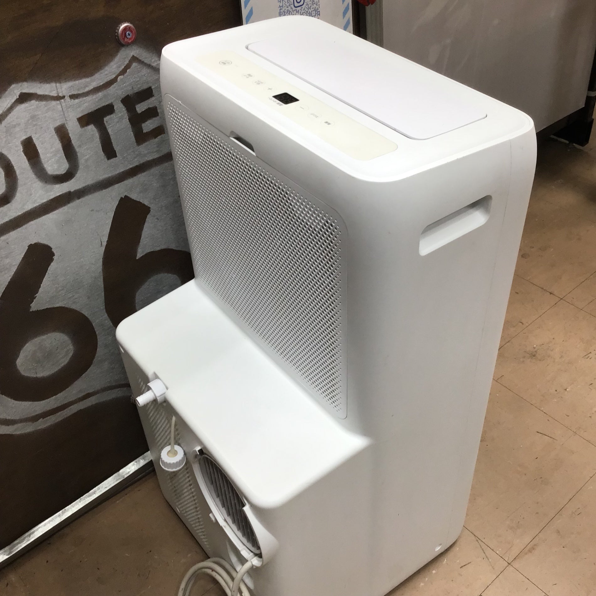 店頭受取り限定】アイリスオーヤマ ポータブルクーラー冷専2.8kW IPA