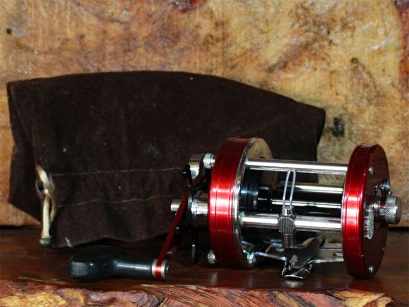 ABU Ambassadeurアブ アンバサダー 7000赤 - ABU's memory