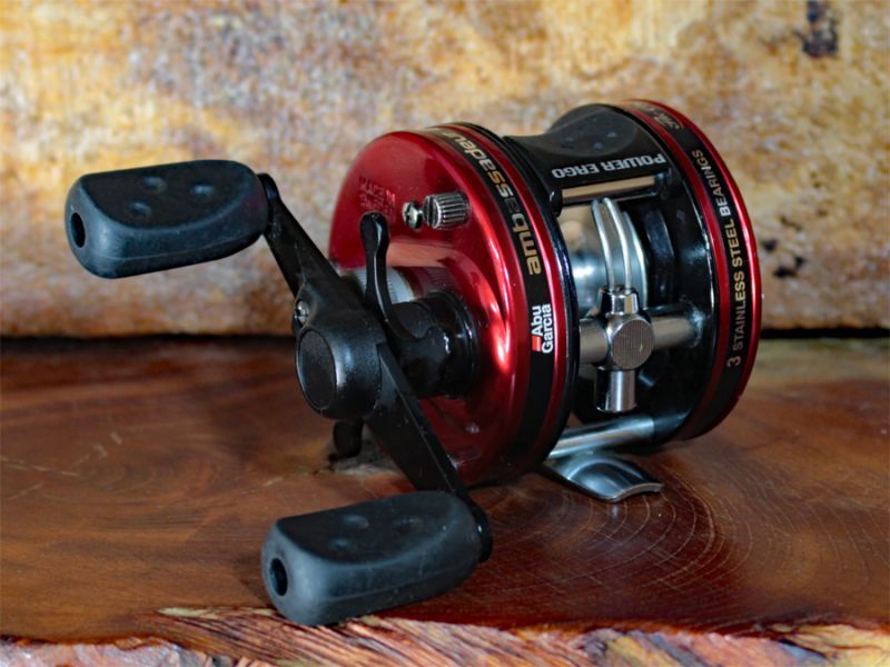 右ハンドルABU アンバサダー 4600C ガンナーレッド - ABU's memory