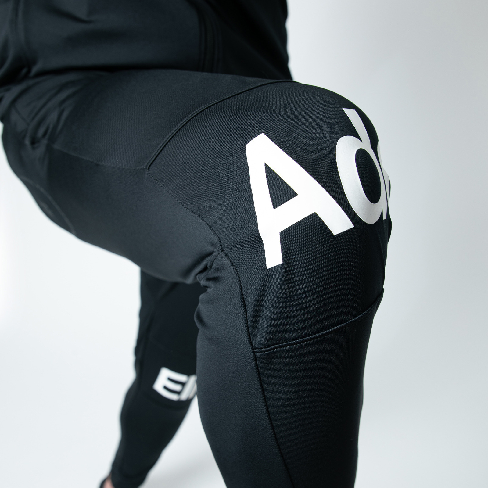 HERO SUIT TRACK BOTTOM｜AddElm（アドエルム）｜公式オンラインストア