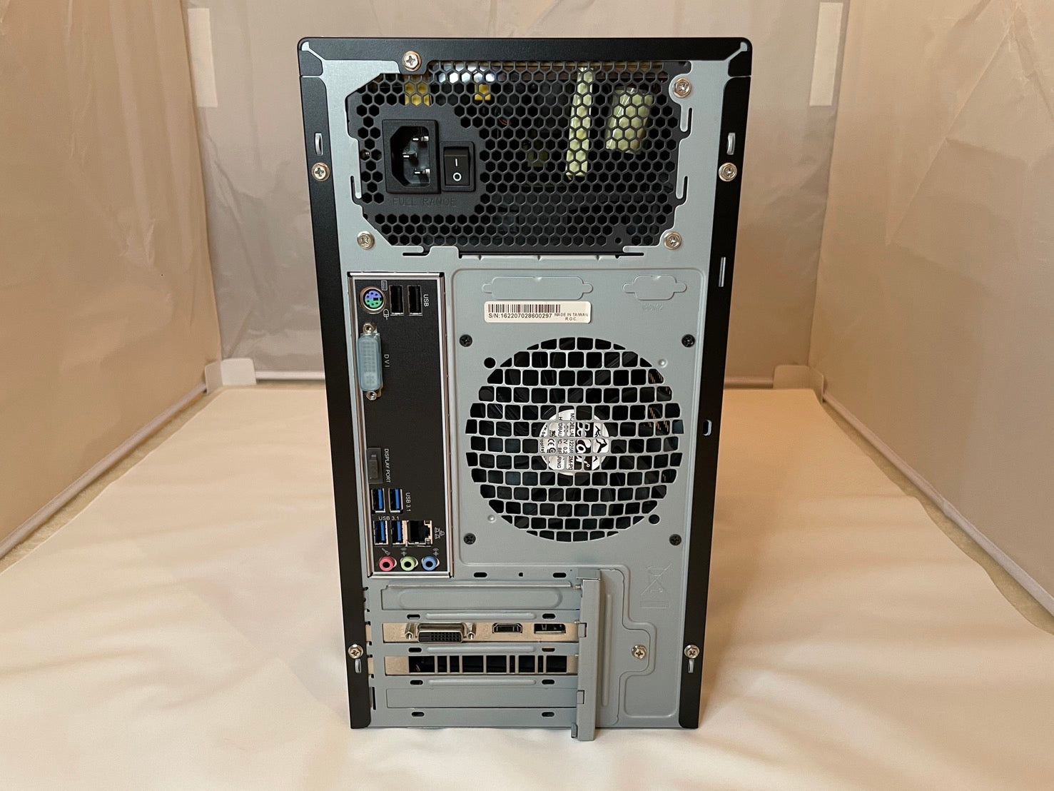 LEVEL∞ Core i7-9700×GeForce GTX 1660 SUPER【Bランク】| 中古