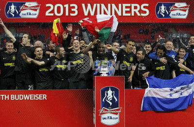 ウィガンがマンC下し初優勝、FAカップ 写真15枚 国際ニュース：AFPBB News