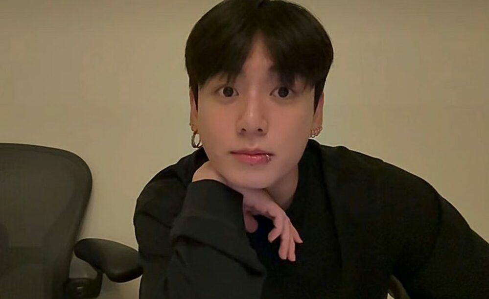 BTSジョングク、個人ライブで40曲熱唱 写真枚 国際ニュース：AFPBB News