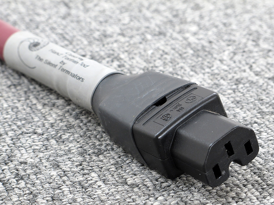 カルダス CARDAS GOLDEN POWER(1.5m) 電源ケーブル @21854 / 中古