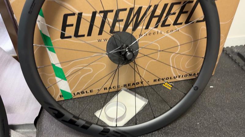 初カーボンホイールGET!!【Elitewheels EDGE40D】 | AKI Cycling