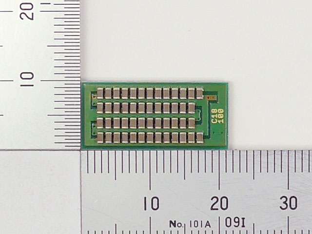 密集実装大容量キャパシター(コンデンサーアレイ) 1000μF35V: 受動部品