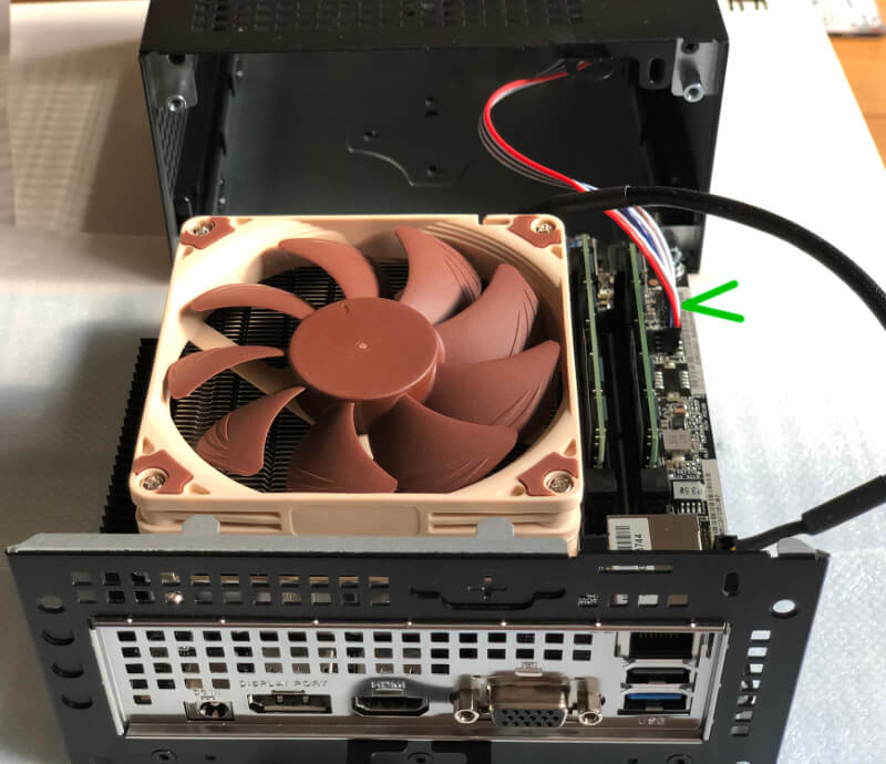 RyzenでDeskMiniが使えるA300をシンプル構成で組み立てました！（HDDの