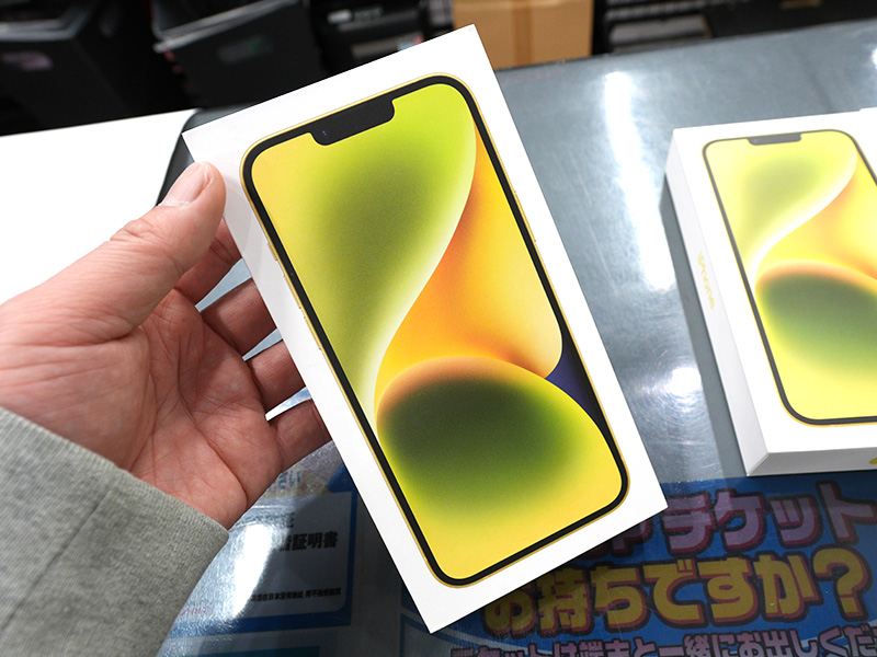 カナダ版「iPhone 14 Plus」が87,800円から！イエローカラーの新品が