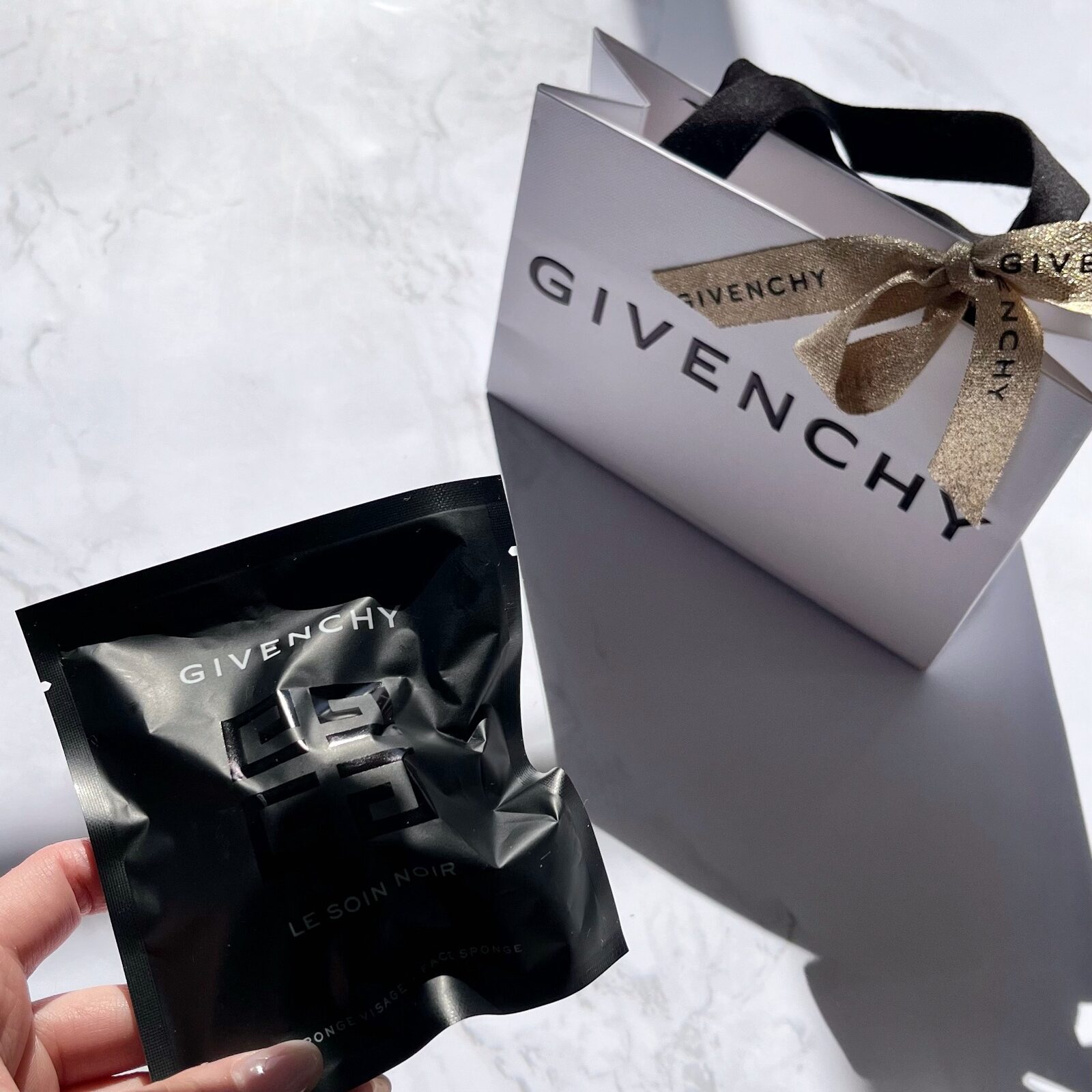 口コミ】GIVENCHY(ジバンシイ)のプチプラスポンジレビュー！ちょい足し