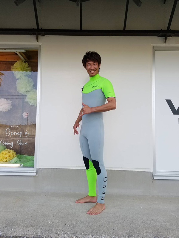 ネオンカラーでオーダーいただきました ウェットスーツ REVO PHANTOM