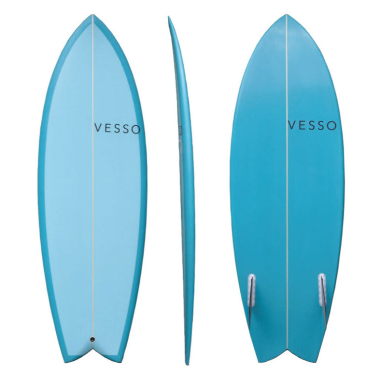 とても動きはレトロじゃない！レトロツインフィン・モデル