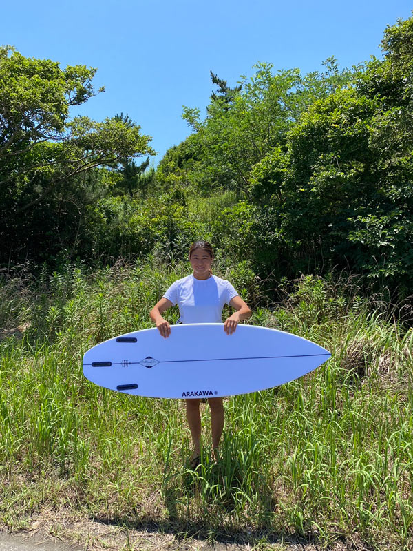 プロサーファーのボード選び：松永莉奈の場合│ALOHAGROUND official site