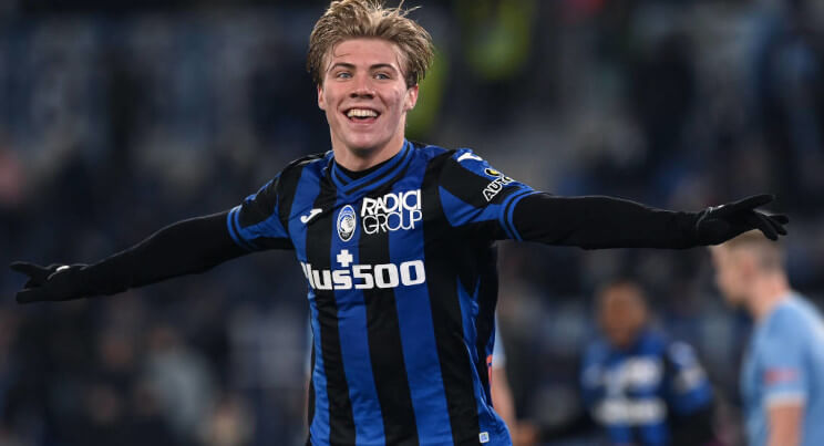 マンチェスターUへの移籍話が浮上する中、ラスムス・ホイルンドが心境