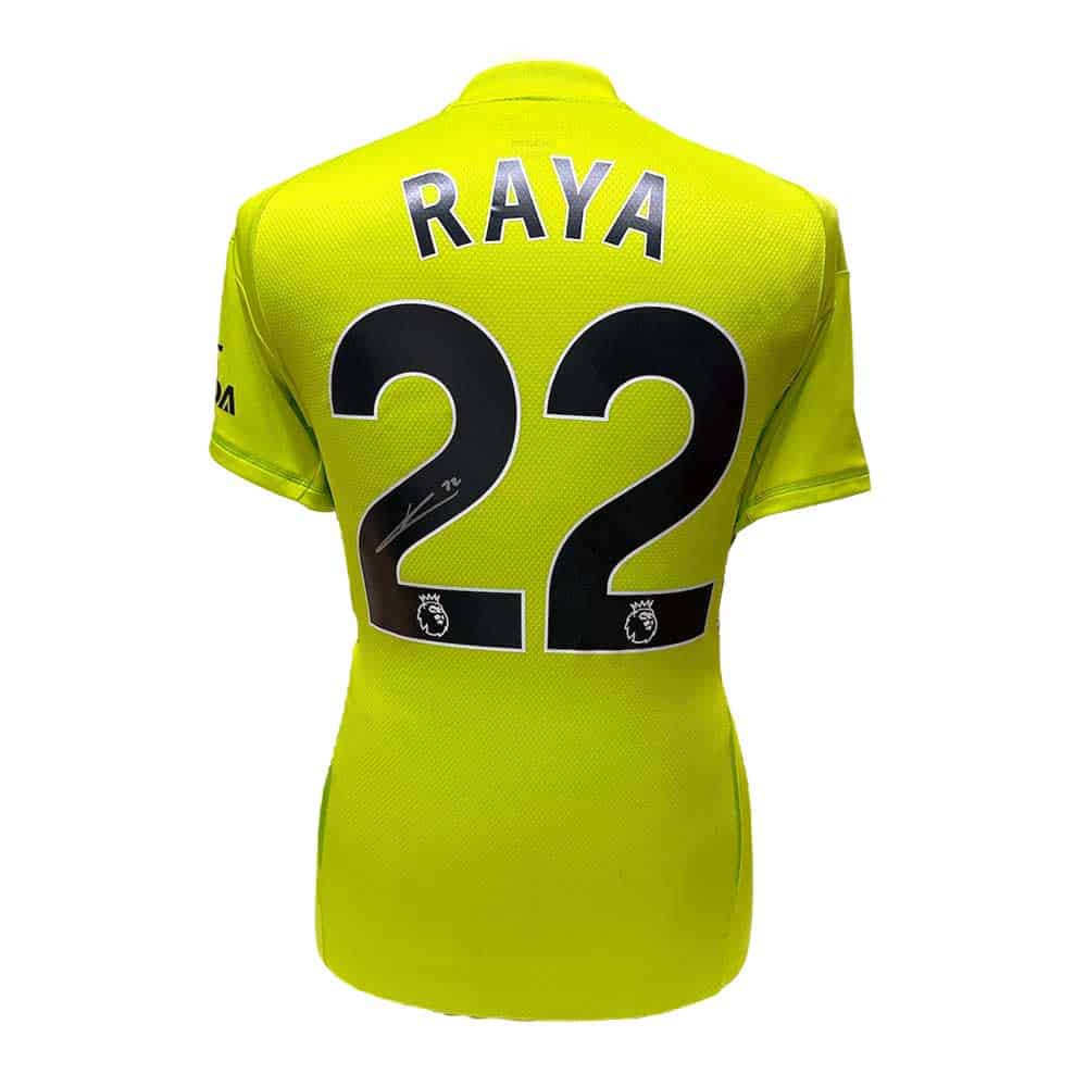 ダビド・ラヤがアーセナル 2024/25 ゴールキーパー シャツにサイン