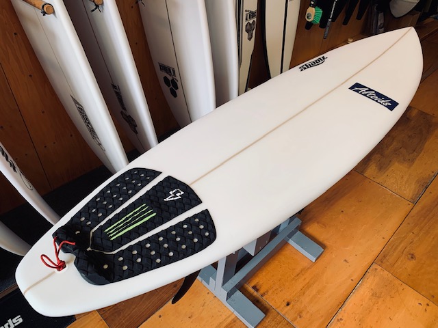 サーフボード ［サーフィンビギナー5点セット(ウェットスーツ付