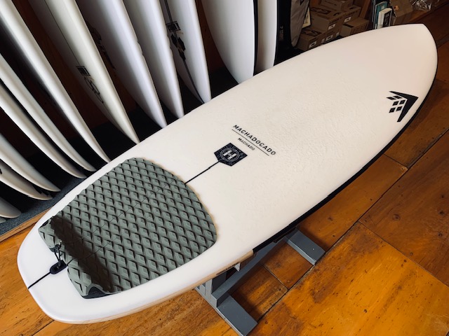 ロブマチャドNEWモデル【MACHADO CADO】試乗できます | サーフィン