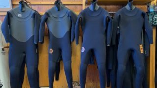 日曜日 と NEWモデル【EVO】Dusksuits | サーフィンスクール 千葉市