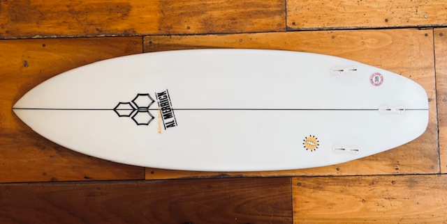 アルトイズ認定中古ボード【HAPPY EVERYDAY・G-SKATE・TWIN FIN】入荷