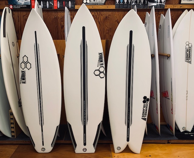 スパインテック「ULTRA JOE」とストックボード | サーフィンスクール