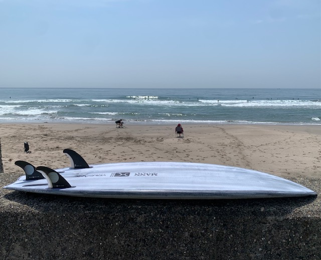 ファイヤーワイヤー ロブ・マチャドデザイン【SUNDAY】 | サーフィン