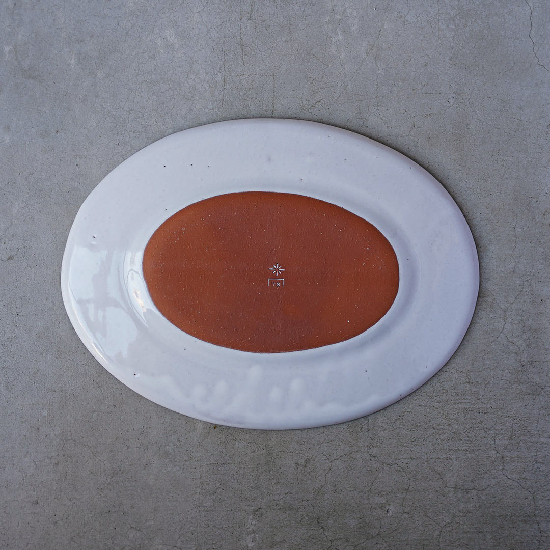 山源陶苑 楕円プレート大 白 赤土 - アメノイエ