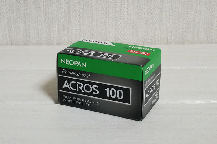 モノクロ ACROS100 135 36枚撮り1箱20本入りとバラで計35本 Amazon