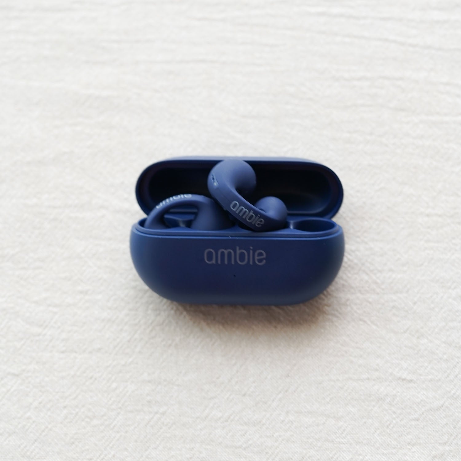 ambie sound earcuffs AM-TW02イヤーカフイヤホンスターターセット