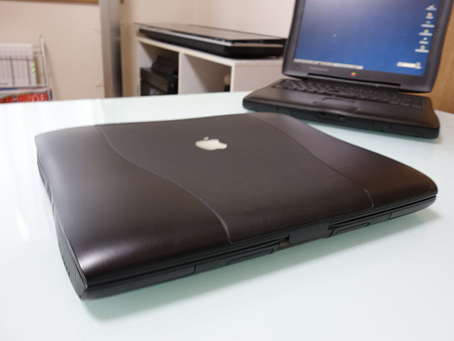 PowerBook G3 Pismo (Apple) 2000年 | 古いハードに囲まれて since2011