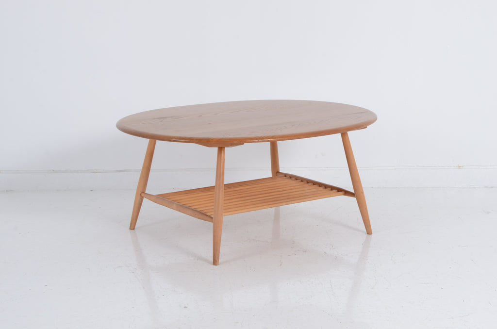 ERCOL オーバルコーヒーテーブル – & vintage