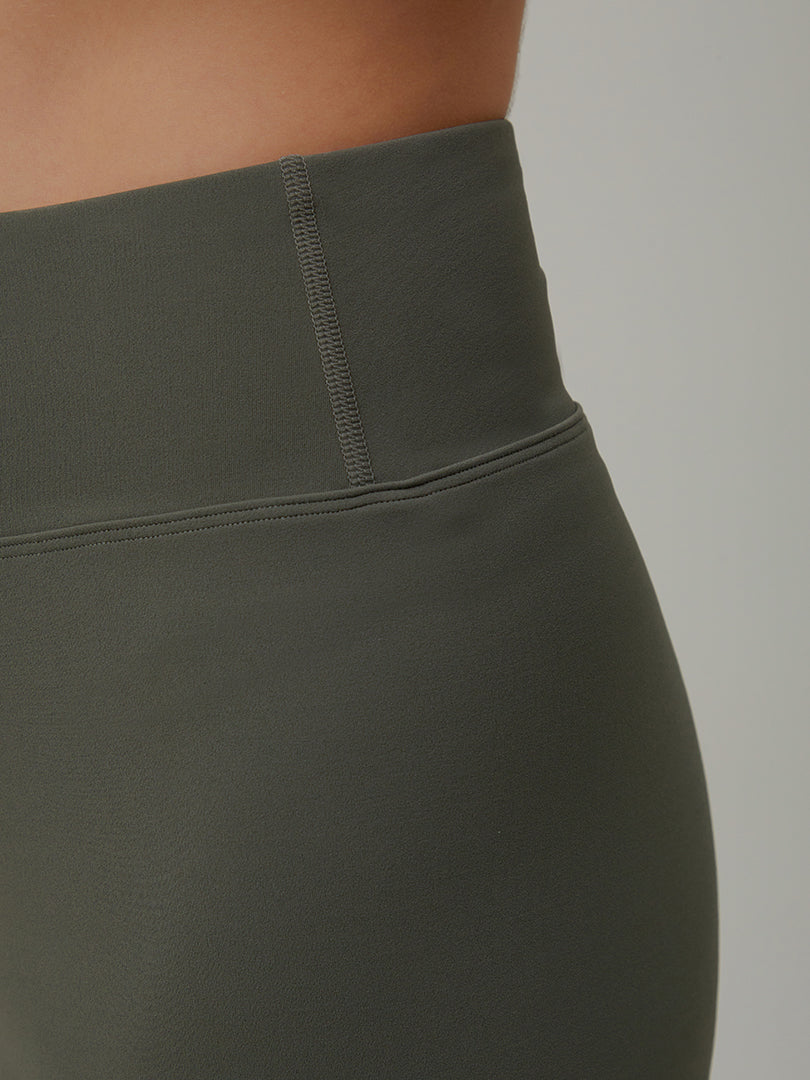 Airywin セミワイドレギンス | andar JAPAN