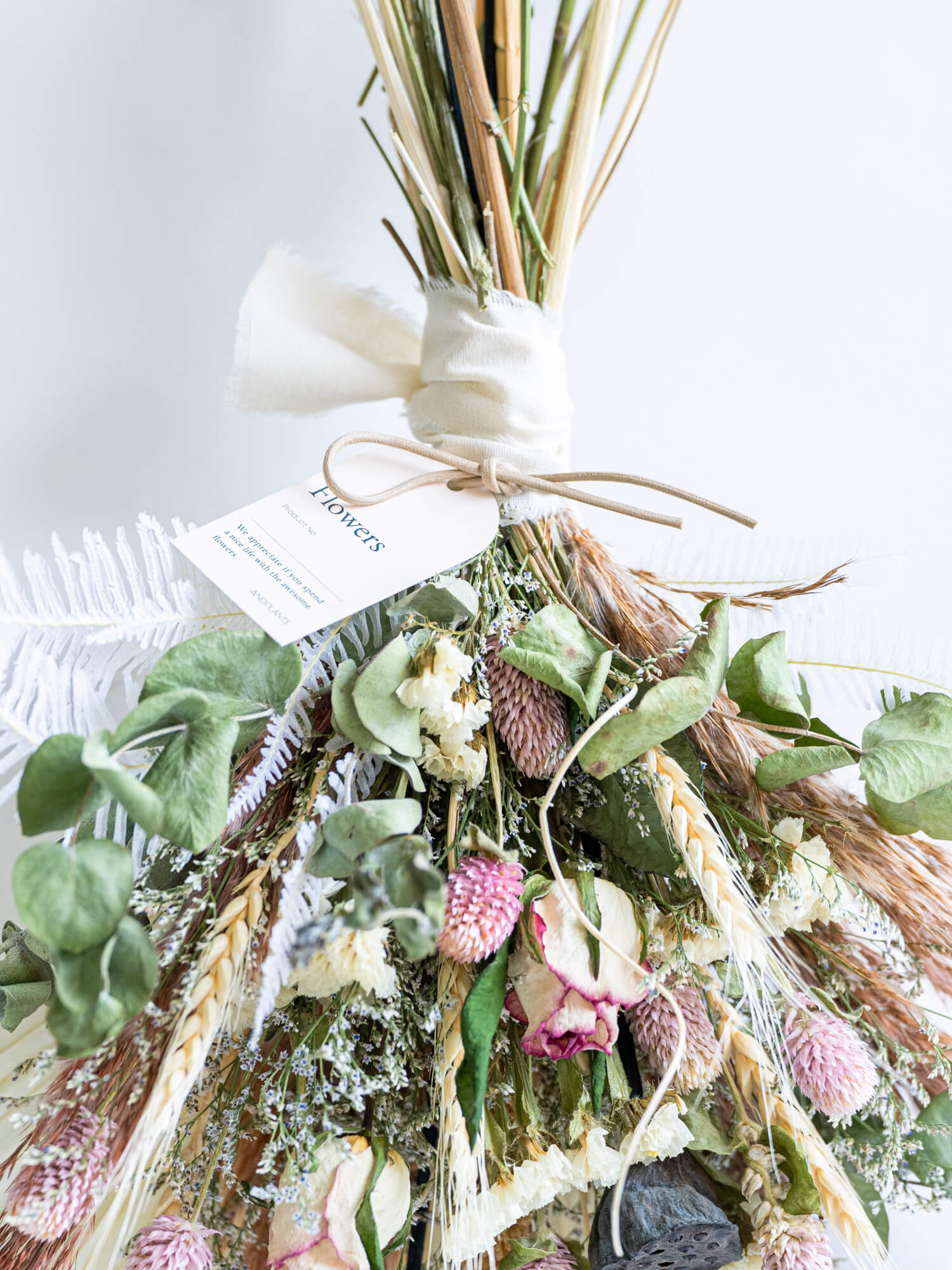 壁に掛ける】ドライフラワーのスワッグ - ピンク - | お花の通販AND