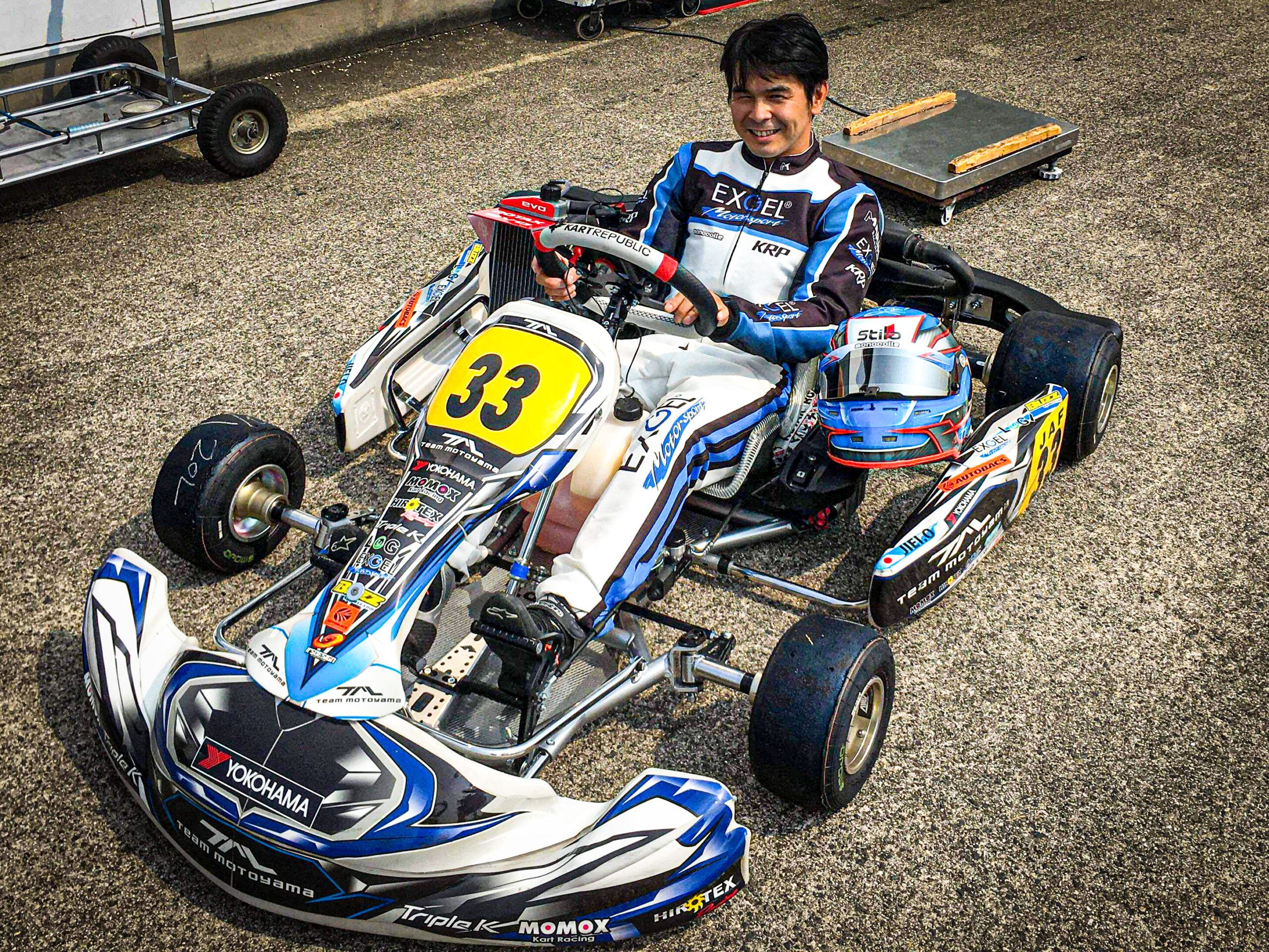 レース歴30年のショップ店長イチオシ｜最高のカート装備8選 - &Race