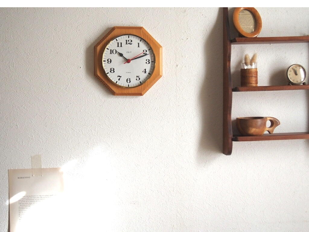 ドイツ ZEIT社製 八角形ヴィンテージ壁掛け時計｜木製×ガラスドーム