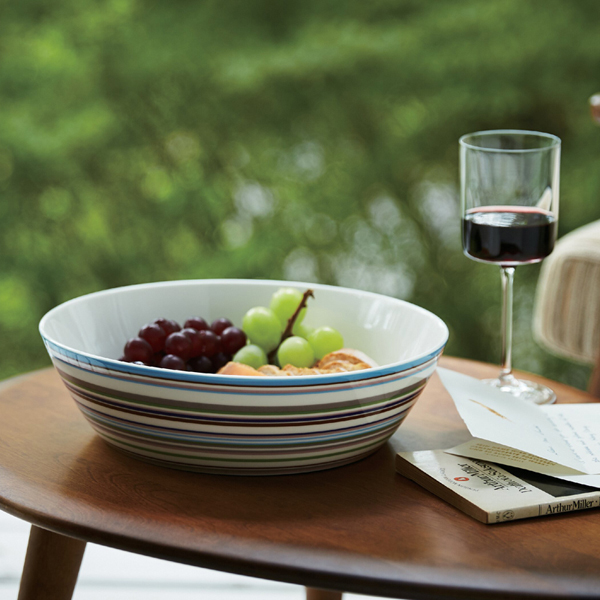 iittala / オリゴ サービングボウル（オレンジ）を贈るなら、多彩で高