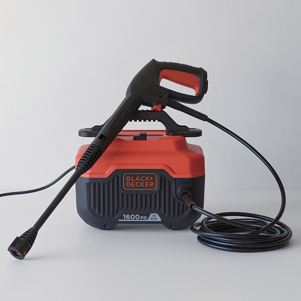 ブラックアンドデッカー / コンパクト高圧洗浄機を贈るなら、多彩で高