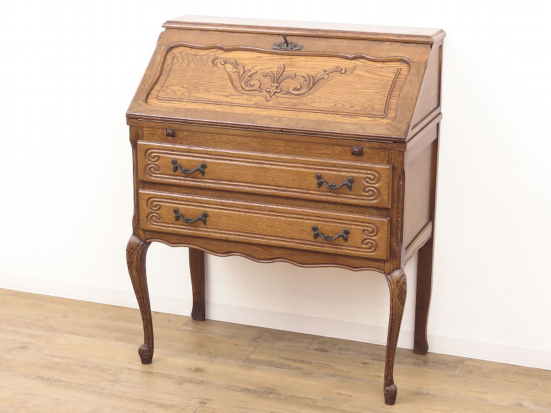 使いやすい大きさのネコ脚ライティングビューロー フランスの