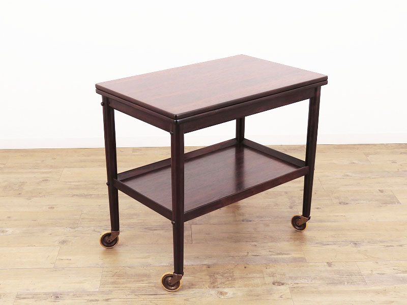 ローズウッドの木目が美しいデンマークのワゴンテーブル 1960年代の