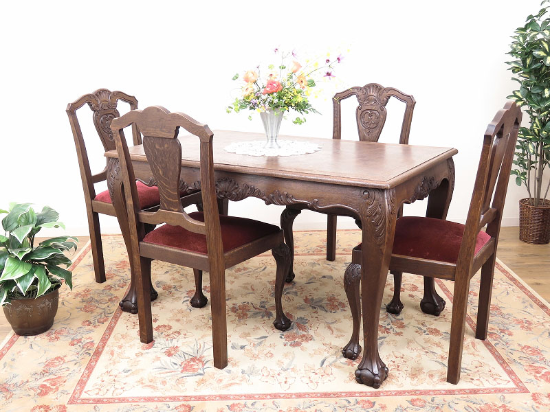 寄木づくりの天板とエレガントな彫刻が美しいテーブルと椅子4脚の