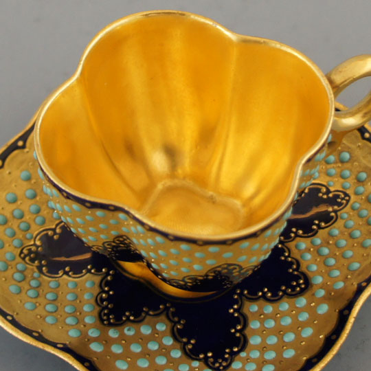 コールポート「金彩ジュールカップ＆ソーサー」《アンティックかとう》