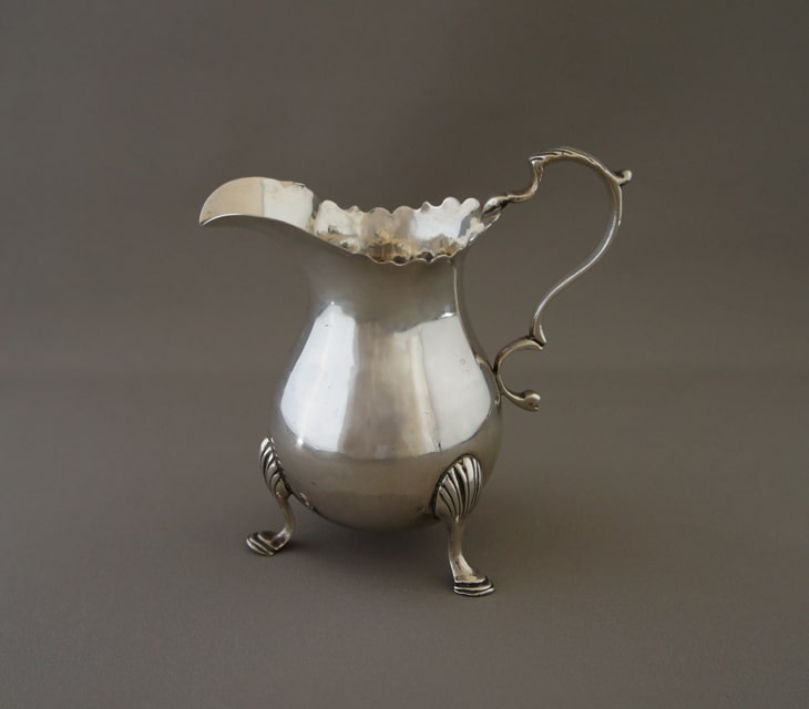 イギリス「ミルクピッチャー」《アンティックかとう》