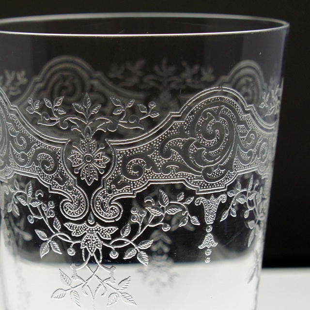 オールドバカラ「エッチング文様 ゴブレット 高さ10.5