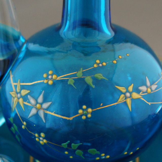 オールドバカラ「青色ガラス 草花文 リキュールセット」《アンティック